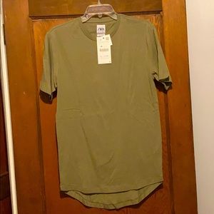 Zara men’s long tshirt (khaki green)